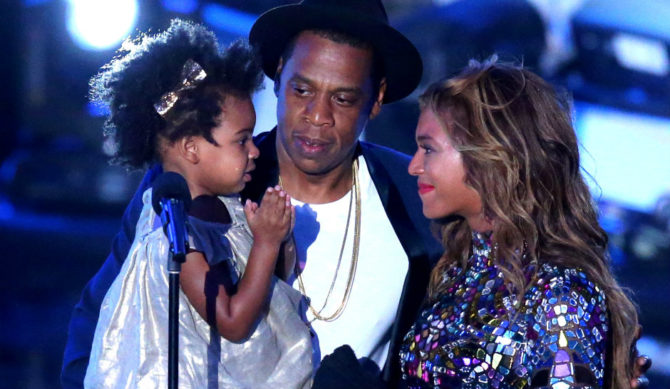 BEYONCE AND JAY Z EXPECTING TWINS