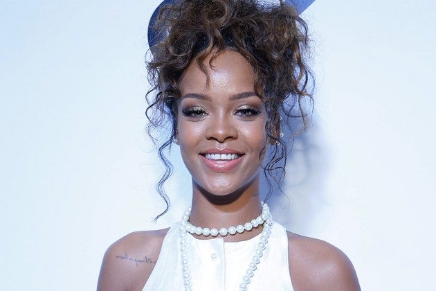 Rihanna Named Harvard's Humanitarian Of The Year