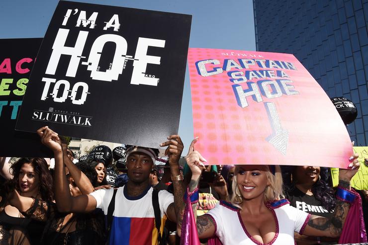 21 Savage Supports Amber Rose's SlutWalk