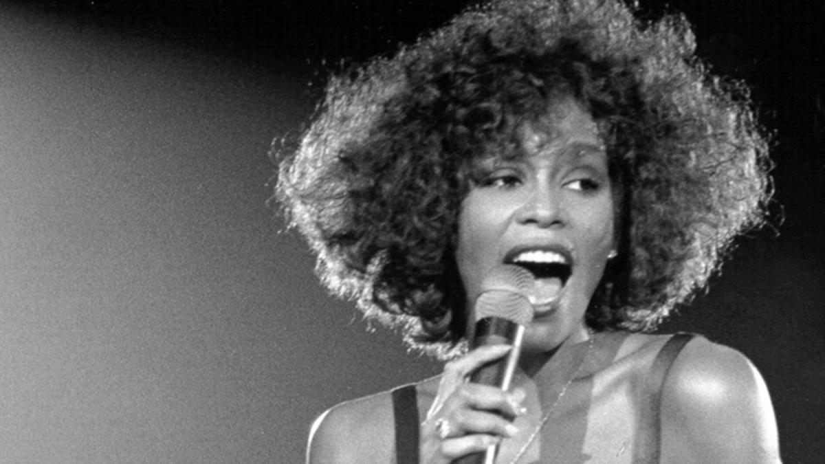 Whitney Houston Hologram On ‘The Voice’