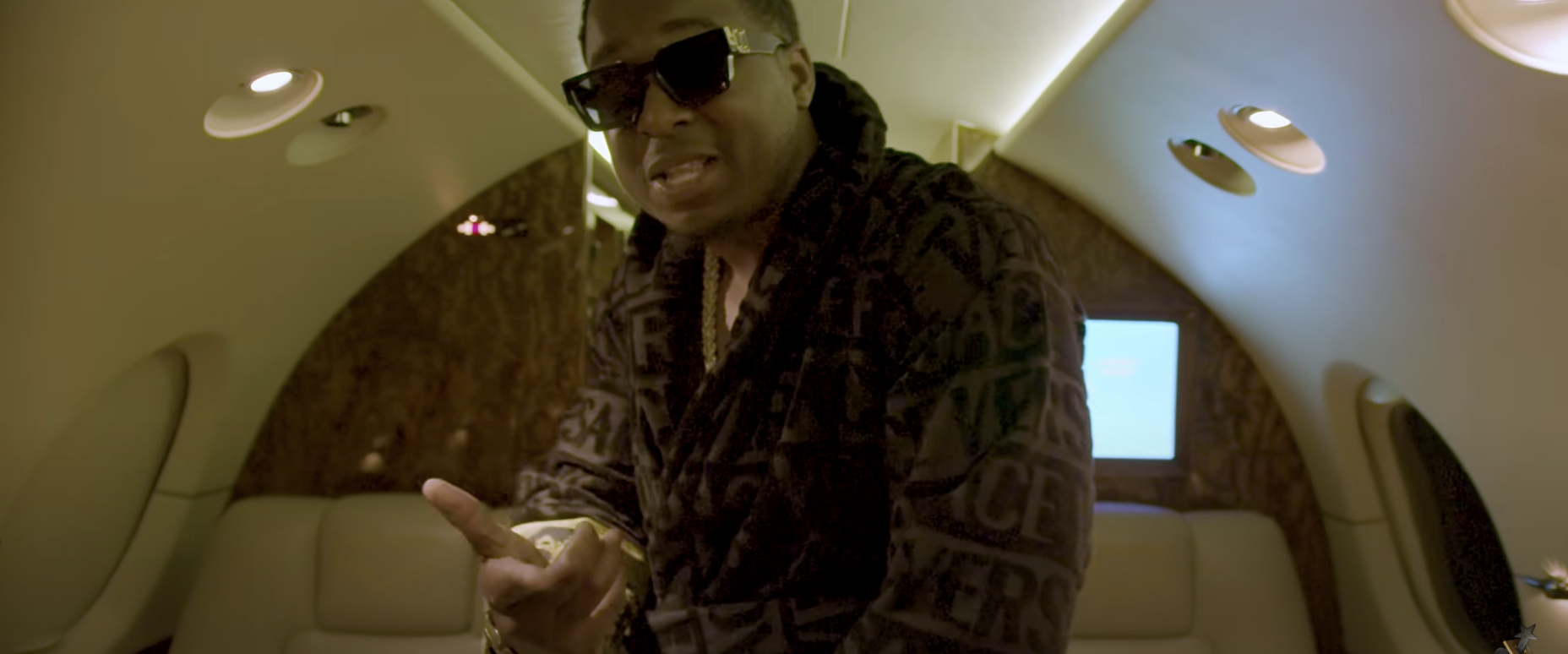 Blacc Cuzz Official Video Screenshot