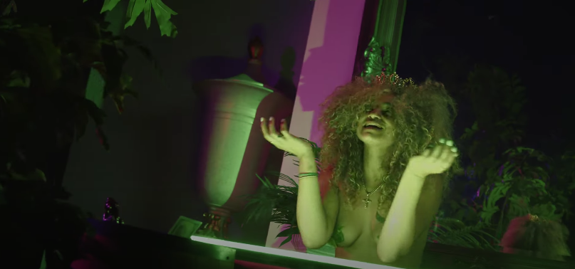 Tata Mami - Smell Like Money Video